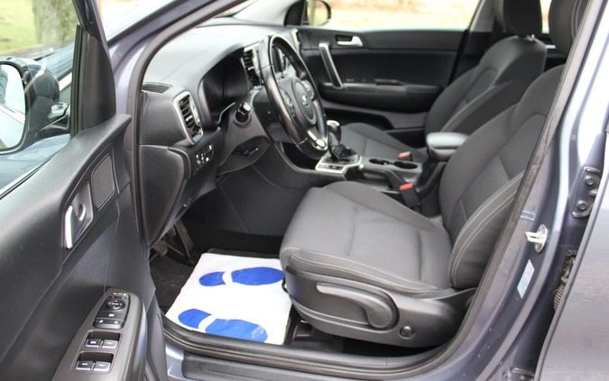 Kia Sportage cena 77999 przebieg: 114187, rok produkcji 2017 z Wałcz małe 781